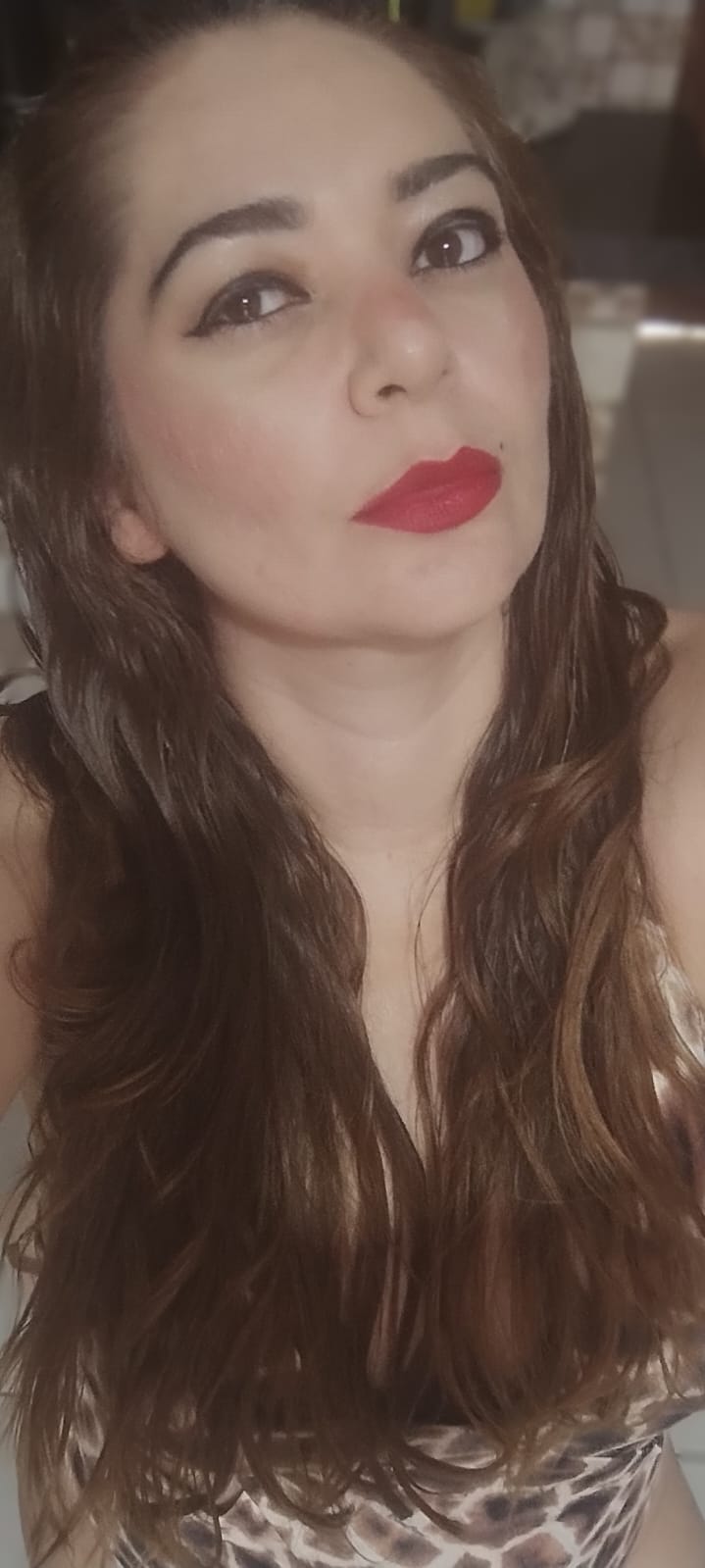 Loira, branca e simpática
