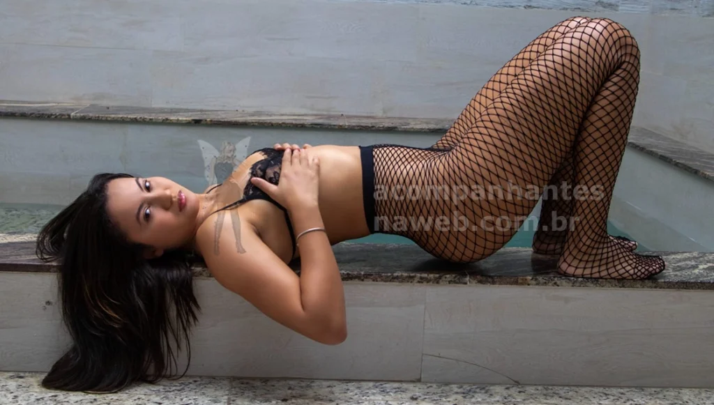 modelo safada top do sexo online mostra toda sua beleza